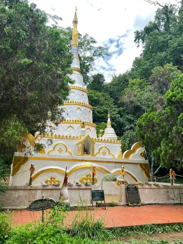 วัดสวยกลางป่าบรรยากาศหน้าฝน | วัดหลวงขุนวิน