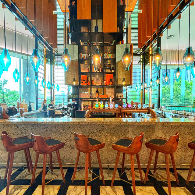 「Mirage Bar & Restaurant」：美味餐飲，推薦菠蘿蝦同埋雪糕！