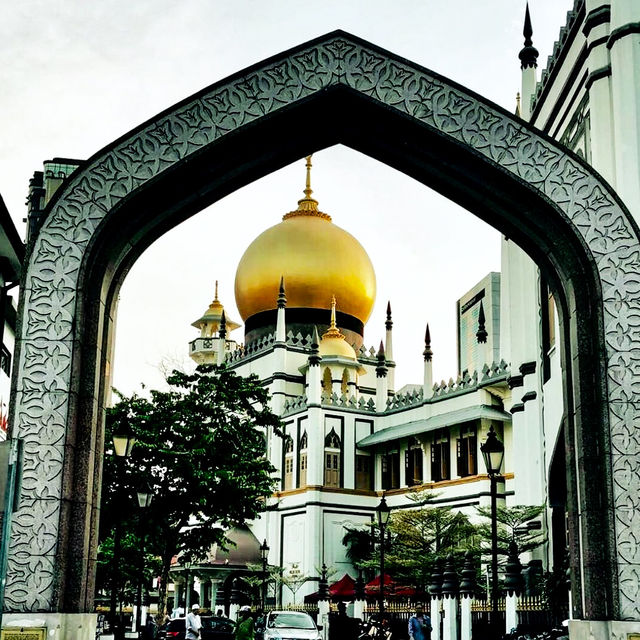 ชมความงามมัสยิด Sultan Mosque 
