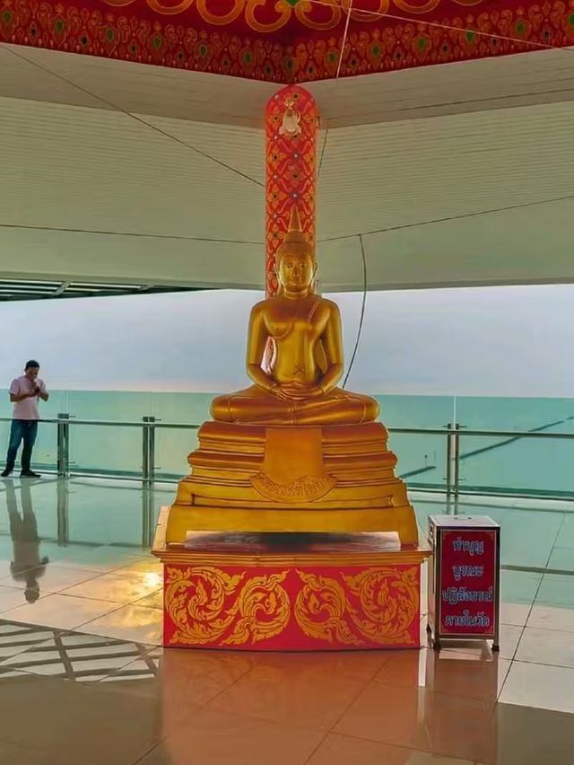 อุโบสถกลางทะเล วัดหงษ์ทอง