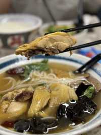 𖤣𖤥中環飯堂｜甜了些的養生湯麵🍜