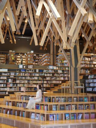 雲の上的圖書館/高知