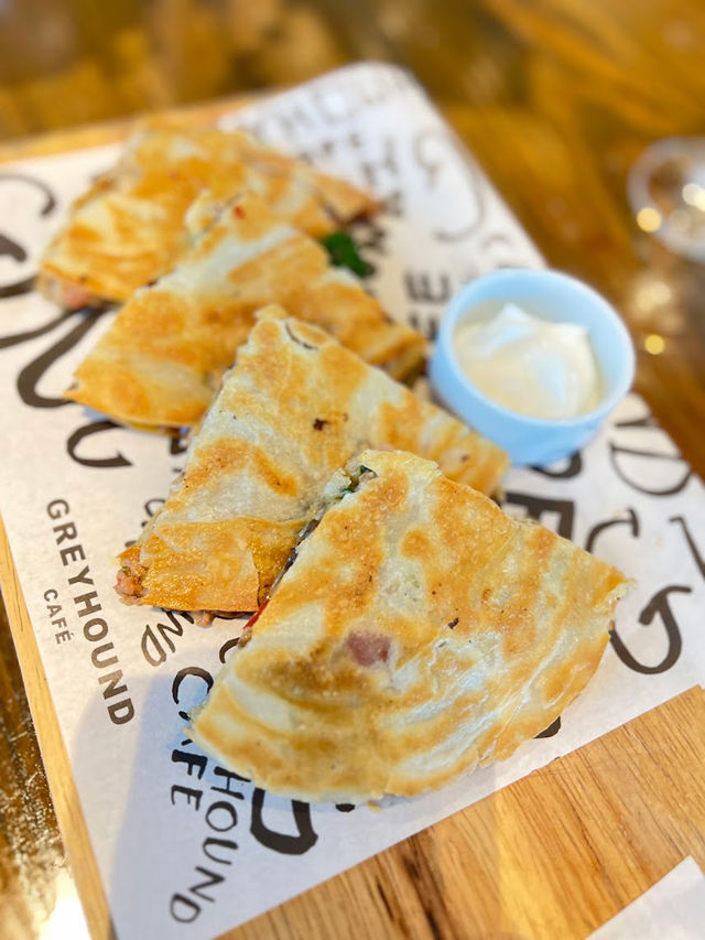 📌🍕🍹Greyhound Cafe ICONSIAM