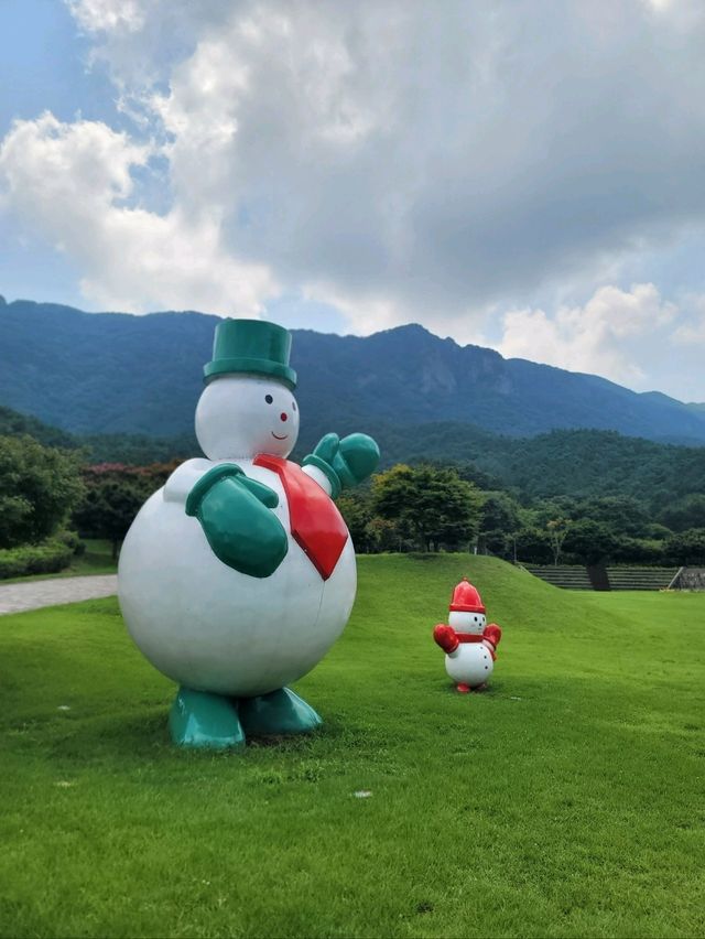 커다란 눈사람이 반겨주는 내장산조각공원💚