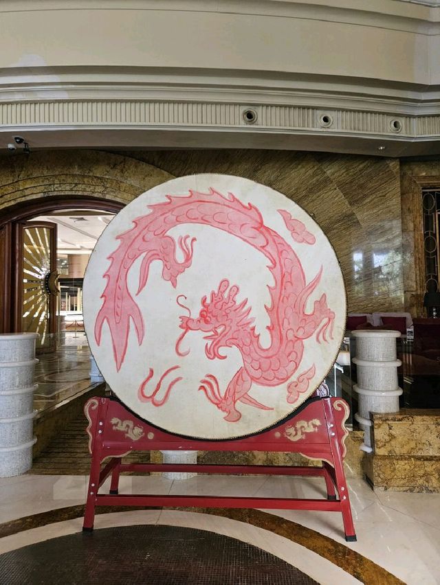 在五星級酒店大堂用餐感覺良好