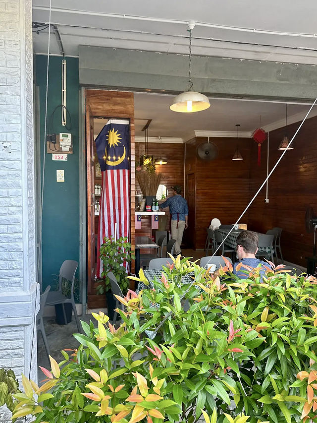 Omare Boutique Cafe