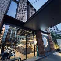 🍰🌻: Bottomless (สุขุมวิท 33)​