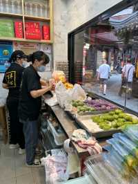 Must Eat Snacks in Shanghai Yu Garden 
