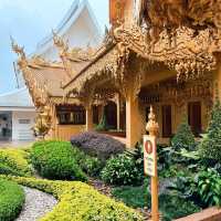 วัดสวยในเชียงราย วัดร่องขุ่น สวยมากๆ