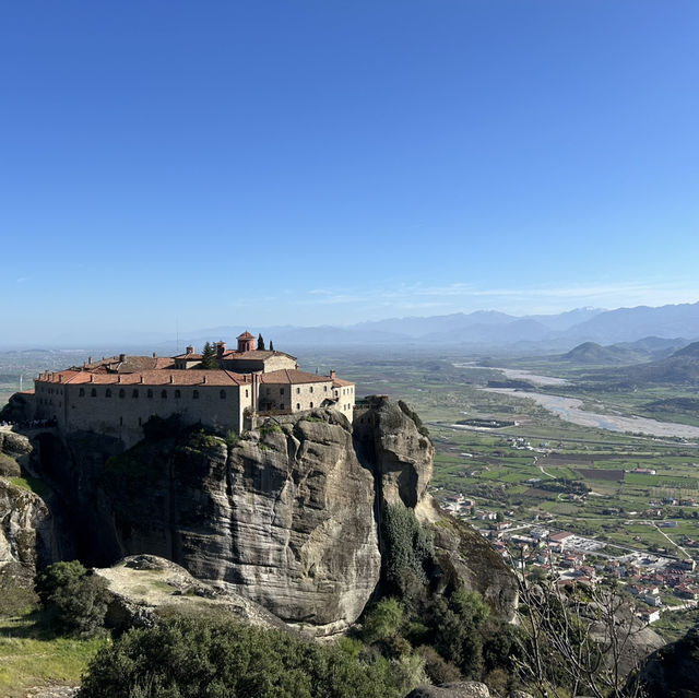 Cliffs and Monasteries: A Meteora Adventure