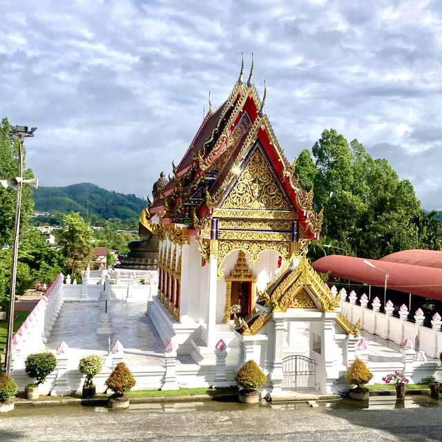 Phutta Thiwat Temple Betong