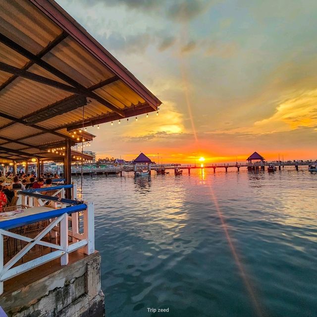 เที่ยวบางแสน ทานอาหารร้านในตำนาน ริมทะเล