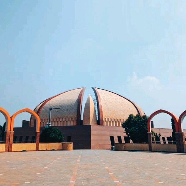 @ THE PAKISTAN MONUMENT.