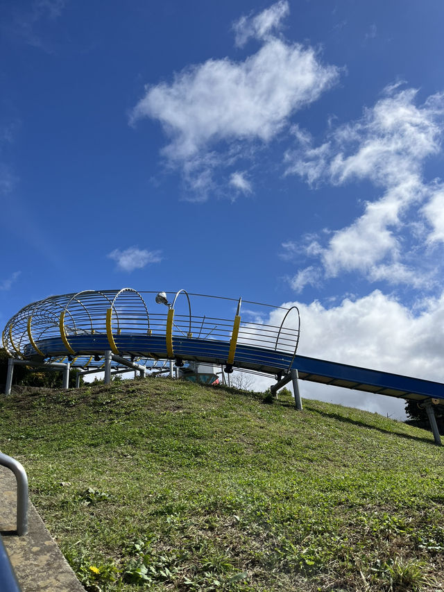 【佐久市】心躍る！宇宙船のような遊具がある広々公園🪐