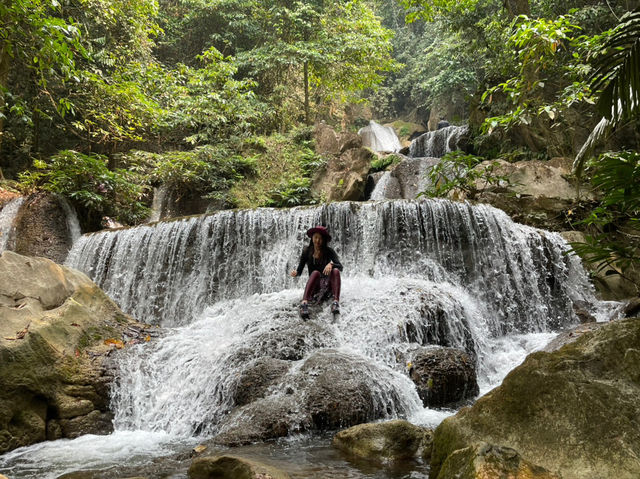 น้ำตกผาแตกขั้นที่สอง ที่ต้องแวะมาถ่ายรูป🏔️