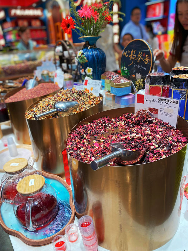 Best China snacks found in this shop 🥨🥠 | Trip.com Guangzhou