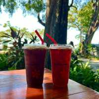 Inthanin Cafe คาเฟ่ริมทะเลอ่างศิลา