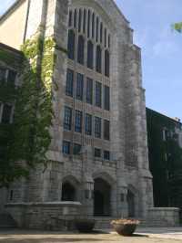 Exploring Elegance: My Day at Ewha Womans University