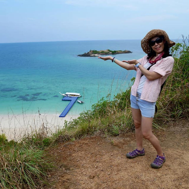 ⛱️ เกาะแสมสาร