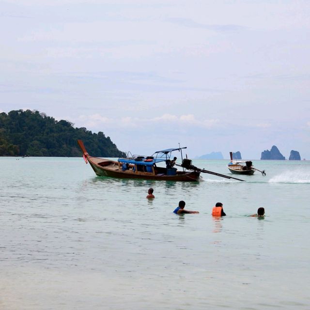 เกาะกระดาน