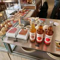 klay พักจิบกาแฟกลางนิมมาน