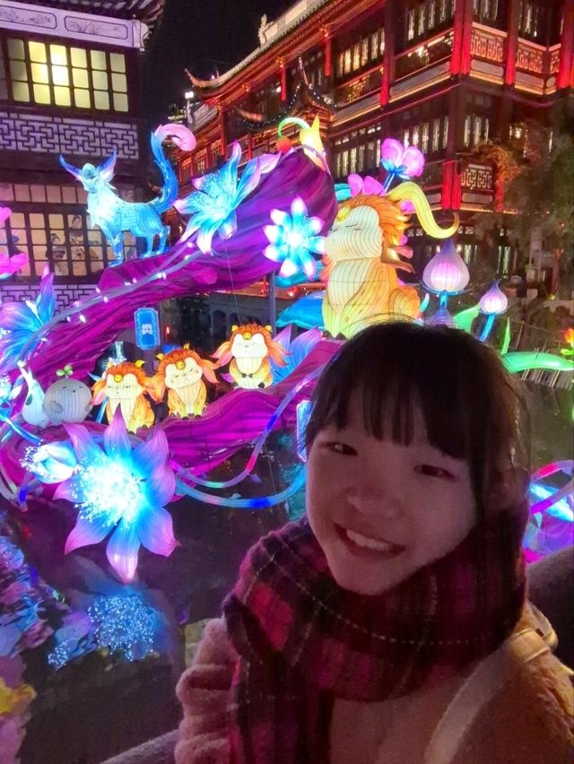 First visit to Yu Garden in Shanghai, truly mesmerizing!