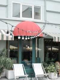 Josh hotel