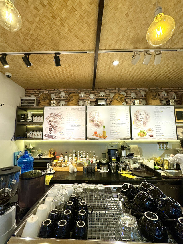 ベトナム　ホーチミン観光　貴重なcoffeeコピルアクってもう飲んだ？