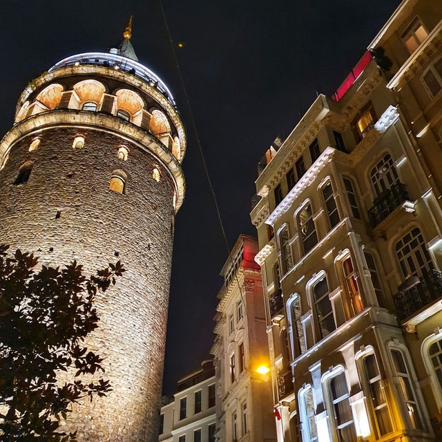 🇹🇷이스탄불 여행의 중심 갈라타 탑과 번화한 이스티클랄 거리 풍경
