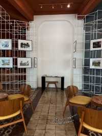 CAFE & GALLERY สไตล์วิคตอเรียน ฟีลดี ติดMRTสามยอด 