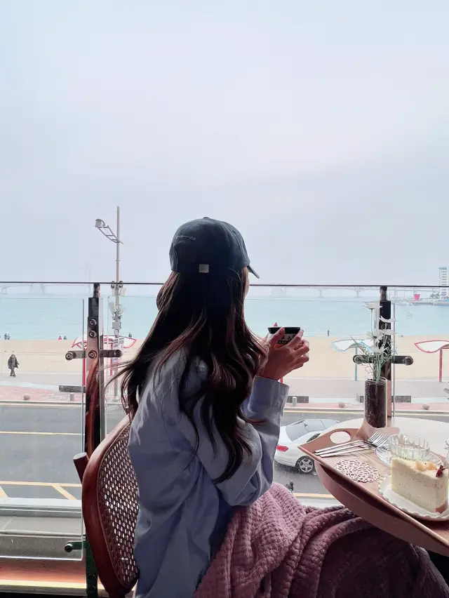 Waves, Coffee, and Cozy Vibes – Gwangalli Beach Bliss