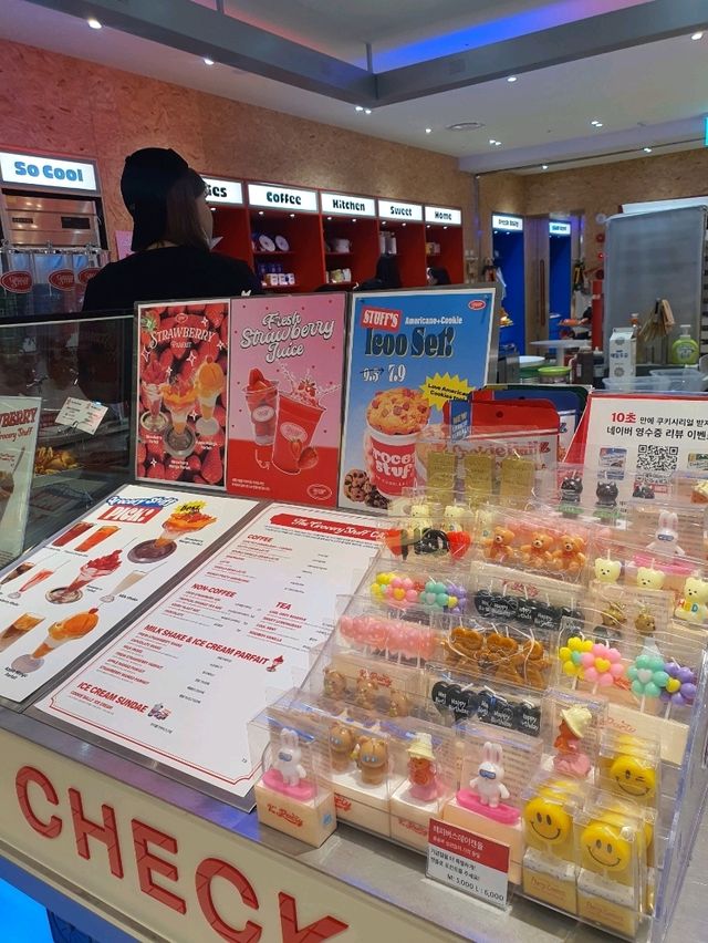 🍪 부산 신세계백화점 속 비비드한 감성 카페, 그로서리스터프 ☕️