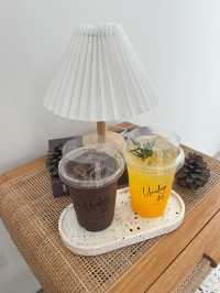 คาเฟ่ สุดชิค Unsleep To Sleep Cafe & Bistro 