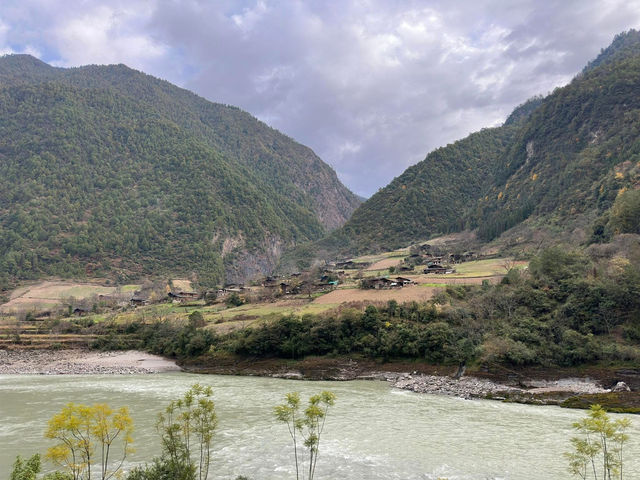 Discover the northwestern of Yunnan, China.