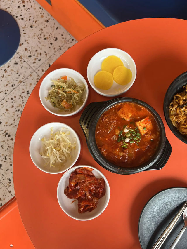 ไก่ทอดเกาหลี! ร้านดังมาเปิดที่ศาลายาแล้ว 🇰🇷🍗 