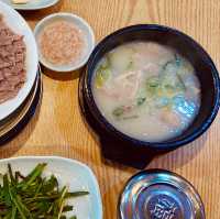 雙胞胎豬肉湯飯｜平價美食，湯頭濃郁、肉量十足！