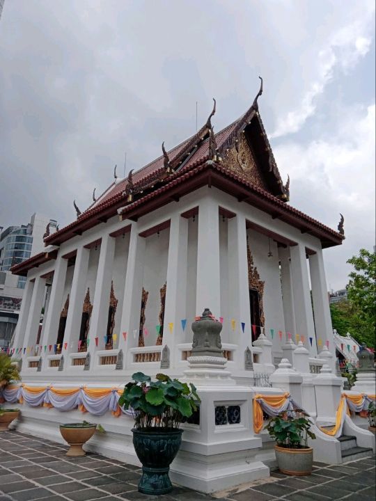 ชมวัดปทุมวนาราม✨️