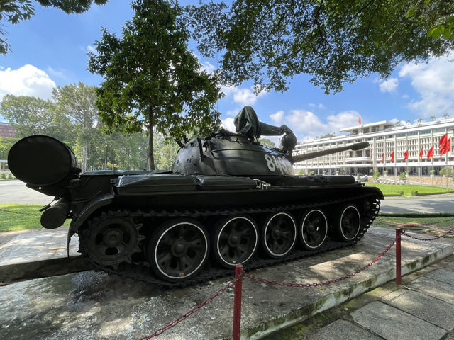 集東方智慧與西方建築於一身：胡志明市前南越總統府一遊