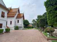 สถานที่ห้ามพลาดเมื่อมาลพบุรี