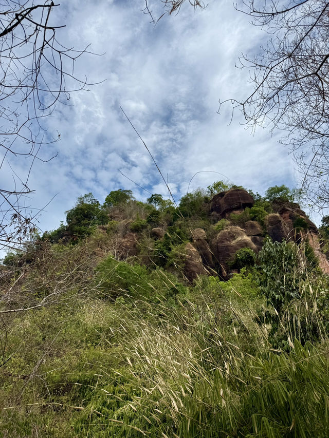 ลุยป่าตามหาพญานาค ณ ถ้ำนาคา บึงกาฬ! 🐍⛰️