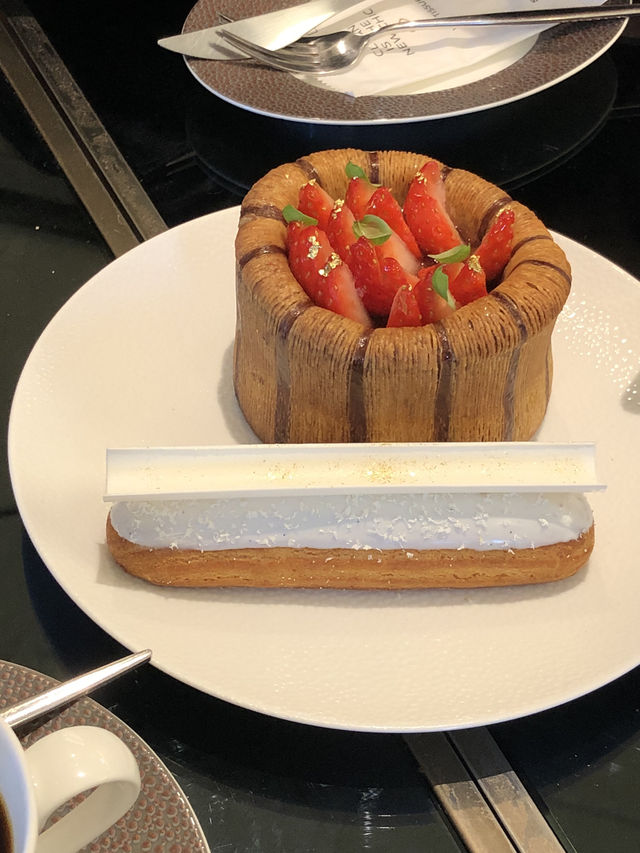☕ 소피텔 앰배서더 서울 – 잠실에서 만나는 프렌치 감성 카페