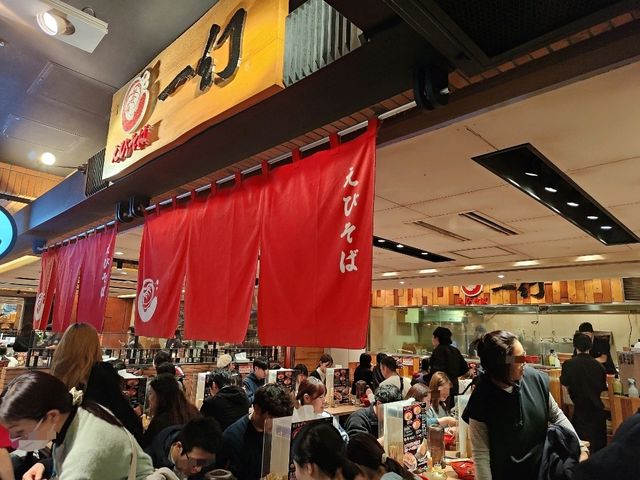 北海道美食｜早上10點就開始排隊~超人氣拉麵名店~一幻拉麵(えびそば一幻) 