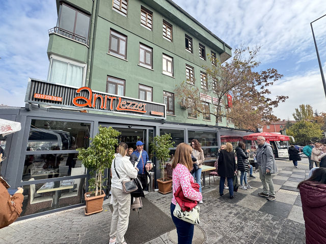 土耳其之旅-Anit Iskender Kebap Konagi｜傳統鄂式旋轉烤肉+烤餅風味餐