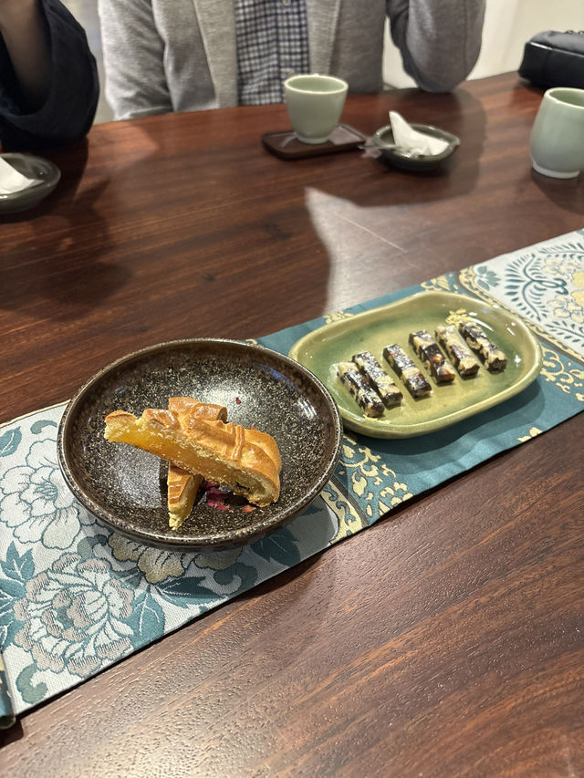 【台北・青田茶館】  静けさに包まれる、レトロな茶館で台湾茶タイムを🍃