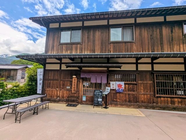 岐阜 | 花水木白川，白川鄉秘境喫茶店推薦。