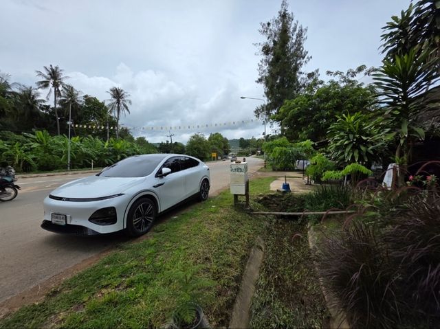 จุดแวะทานข้าวริมทางในแก่งกระจาน จ.เพชรบุรี🥬