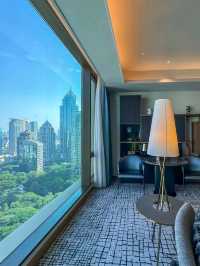 🌺 Kimpton Vibes in Bangkok: Where City Cool Meets Lush Comfort
