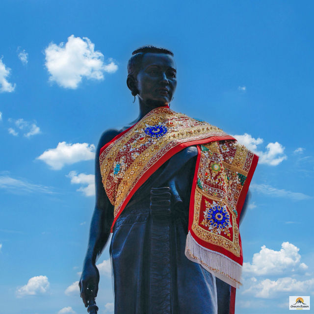 อนุสาวรีย์ท้าวสุรนารี