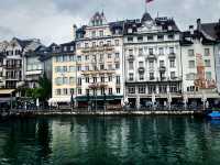 Starbucks Lucerne – Scenic Coffee Spot by the Chapel Bridge