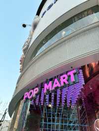 เดินเล่นที่ Pop Mart Nanjing Road